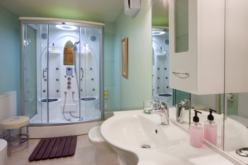 ensuite-bathroom